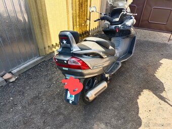 Suzuki Burgman 400 - 8
