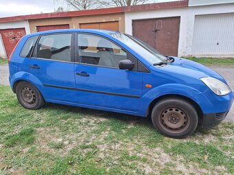 Ford Fiesta 2003 - 8