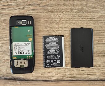 Nokia e52 - nova, komplet v krabici - 8