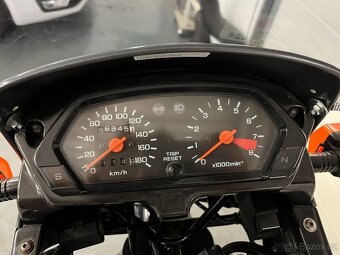 Honda NX650 Dominátor - 8