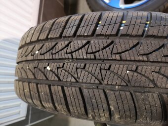 Suzuki Swift alu 15 + celoroční 185/60/15. - 8