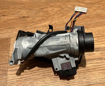 Škoda Octavia 3 III-Sada-Spínací skříňka,zámek dveří,2x klíč - 8