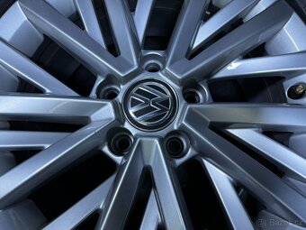 VW T-Roc T-Cross Zimní alu kola 215/60 R16 Goodyear Vector - 8