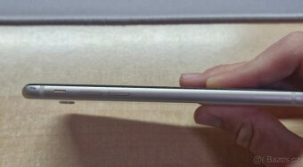 Iphone SE(2022) 64gb - 8