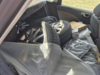 Prodám Seat Ibiza 1.4 TDI 66KW - KLIMATIZACE - 8