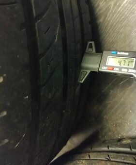Letní sada pneu Nokian 215/65/R15C - 8