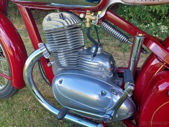 Jawa pérák FJ 1947 - 8