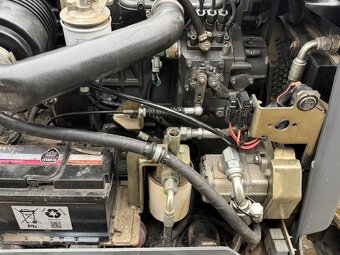 Vibrační válec Dynapac CC800 - 8