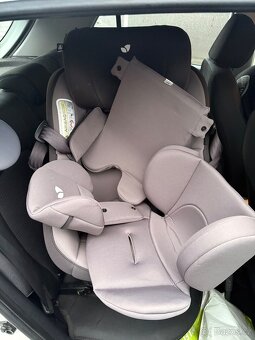 Autosedačka Joie Spin 360 0-18 kg - 8