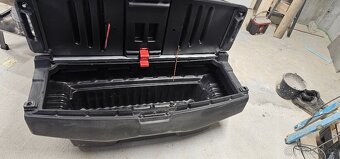 Box na korbu Hilux - 8