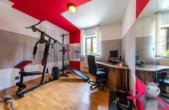 Prodej rodinného domu, dvougenerační 185 m2, pozemek 218 m2 - 8