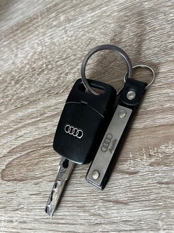 Audi A3 1.6 benzín - 8