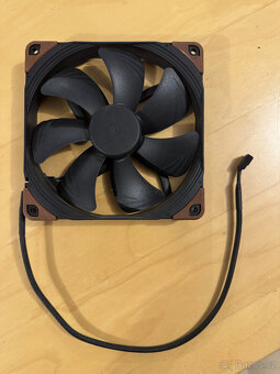Ventilátory do PC 120 a 140 MM - Corsair, Noctua, Fractal - 8