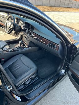 BMW E91 325d - 8