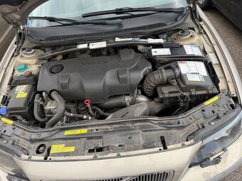 Volvo V70 2.4 ccm. 96 kW. datum 03 - 8