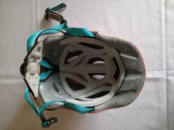 Dětské kolo Minnie + helma - 8