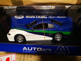1:18 Autoart, Minichamps Ford - 8