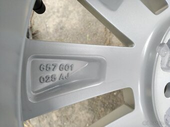 NOVÁ letní originál alu sada Škoda Scala 16" - 8