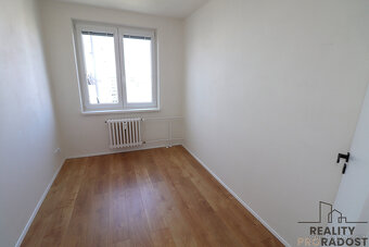 Pronájem bytu 4+1 (86 m²) – 12. patro s výhledem a po rekons - 8