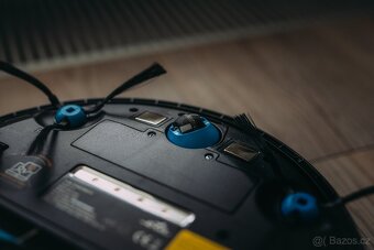Robotický vysavač ETA Master 2 - 8