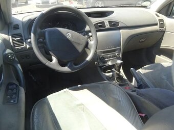 Renault Laguna Dynamique 1.8 16V Grandtour - 8