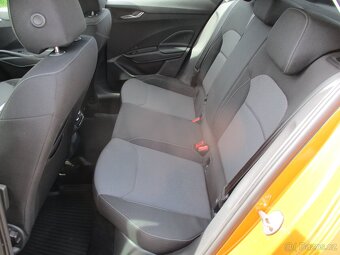 Škoda Fabia 1,0TSi 85kw Radar Klima LED 11/2024 - 8