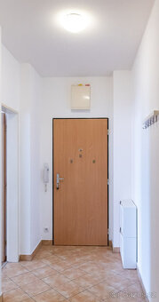 Pronájem bytu 1+kk, Poděbradská, Vysočany, 17 000 Kč/měs, 38 - 8