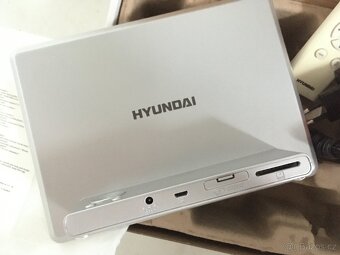 Digitální fotorámeček s vysokým rozlišením HYUNDAI LF 920 - 8