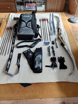 PRODÁM NOVÝ LUK SAMIC SAGE 62,40 LBS S VYBAVENÍM - 8