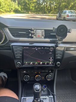 Škoda Superb 3 L&K 140kWT 4x4 - 8