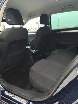 Skoda Superb Combi - 8