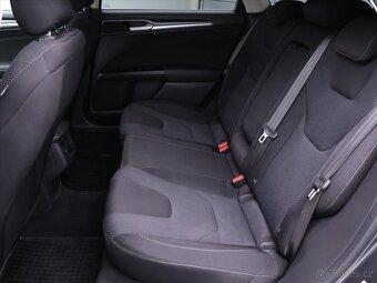 Ford Mondeo 2,0 TDCi 132kW 4x4 Titanium CZ (2016) - 8