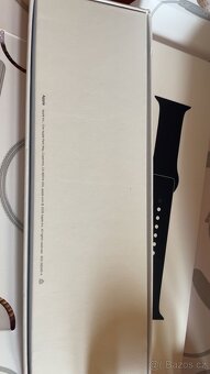 Apple Watch Series 10 (46mm) – Černé a Bílé - TOP STAV - 8