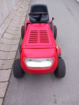 Prodám zahradní traktor Toro 16-38 HXL - 8