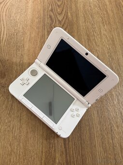 Nintendo 3DS XL Limited Edition - 8