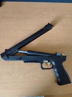 pár vzduchovek a Airsoft možná výměna - 8