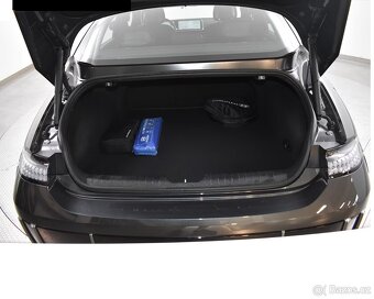 Hyundai IONIq 6 53kWh 151ps NAV LED AL DPH KAM Výhř 5/23 - 8