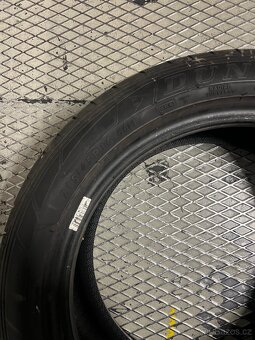 Dunlop pneu 215/45R16 - 8