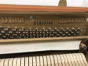 Nabízím pianino HYUNDAI - 8
