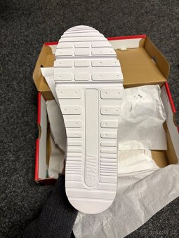 Nike Air Max Ltd 3 - bílé - 8