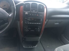 CHRYSLER VOYAGER  2,8 CRD   AT - 8