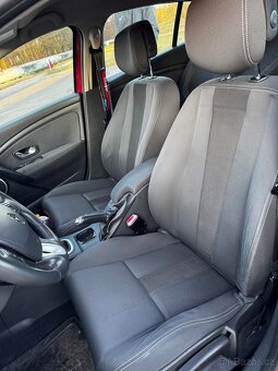 Renault Megane 1.5 dCi - 8