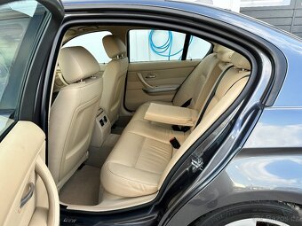 •BMW 320i A/T, Bi-XENON, NAVIGACE, PDC, TEMPOMAT• - 8