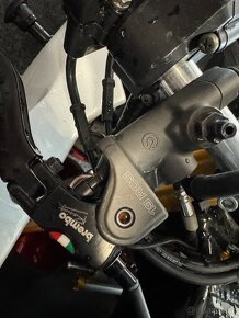 Yamaha R1 Okruhovka - 8