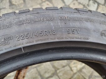 225/45/18 zimni pneu MICHELIN a KUMHO 225/45 R18 - 8