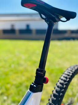 Karbonové enduro Intense Carbine Expert 2021 - 8