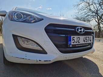 Hyundai i30 kombi 1.6 MPI 88 kw Trikolor Komfort, 1. majitel - 8