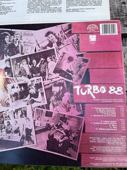4xLP české - 8