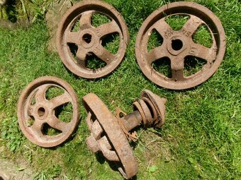 prodám plně funkční náhonový kardan na traktor, nepoškozený- - 8