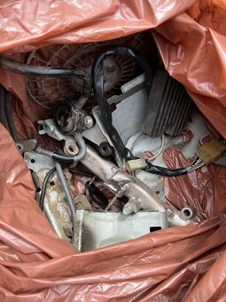 Honda motor na náhradní díly - 8
